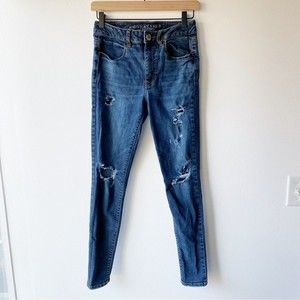 american eagle distressed hi-rise jegging